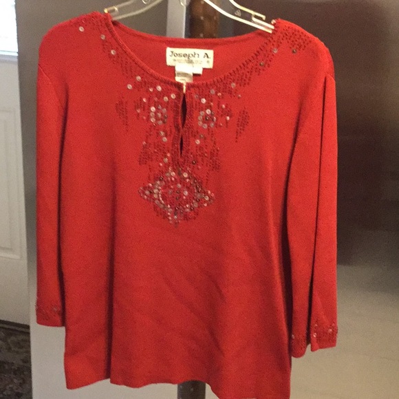 LIKE NEW. RED KNIT JEWELED TOP. DARK RED SIZE XL. - Picture 1 of 5